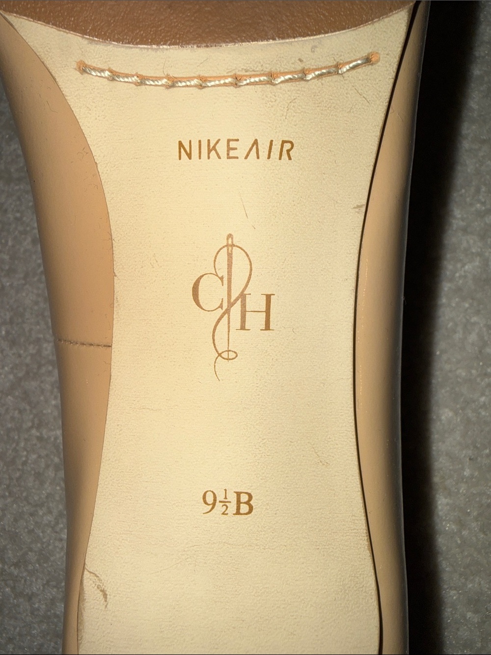 Cole Haan Air Juliana Pump 45 – Sandstone Patent Kitten Heel, Size 9.5B - Picture 3 of 8